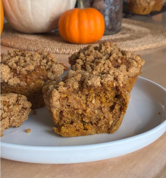 Apple Pumpkin Muffins with Crumb Topping